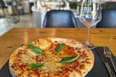 Bar-a-Besozzo-Sweeties-Colazione-Aperitivi-Pranzo-veloce-Pasticceria-Pane-a-Besozzo-Pizza-Tavola-fredda-Cappuccino