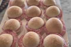 Bar-a-Besozzo-Sweeties-Colazione-Aperitivi-Pranzo-veloce-Pasticceria-Pane-a-Besozzo-Pizza-Tavola-fredda-Milano